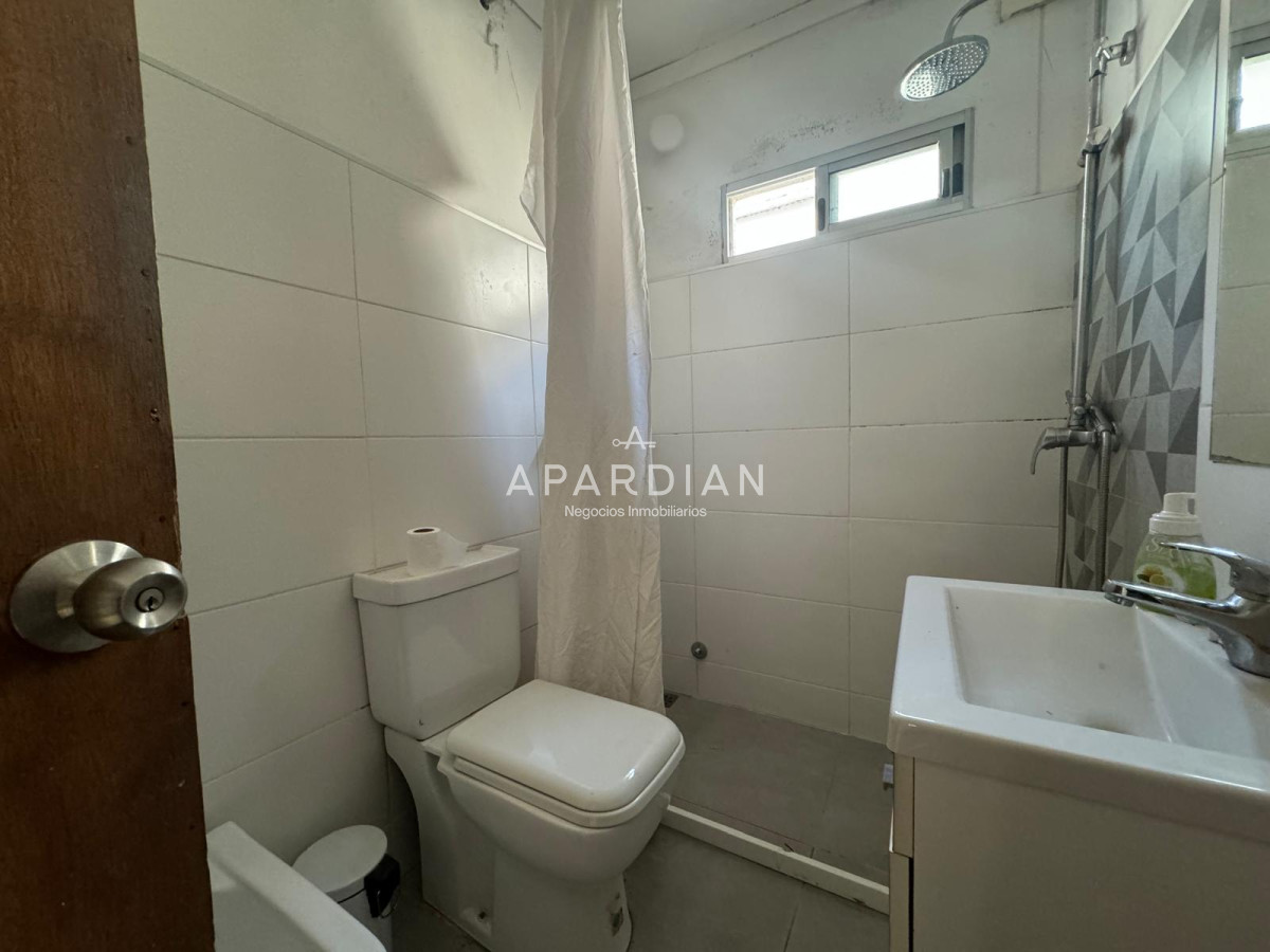 Casa ID.21096958 - CASA MAS DOS APARTAMENTOS EN VENTA CENTRO MALDONADO