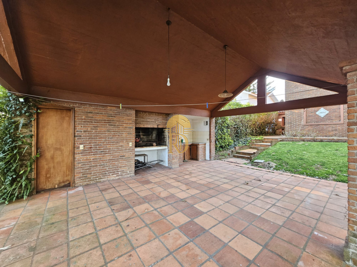 Casa en venta - Playa Mansa, Parada 19 | California Park -id-1030-22