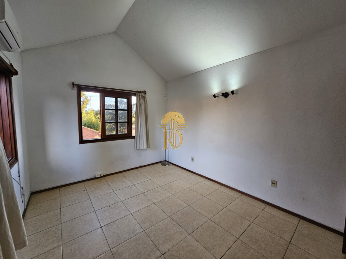 Casa en venta - Playa Mansa, Parada 19 | California Park -id-1030-19