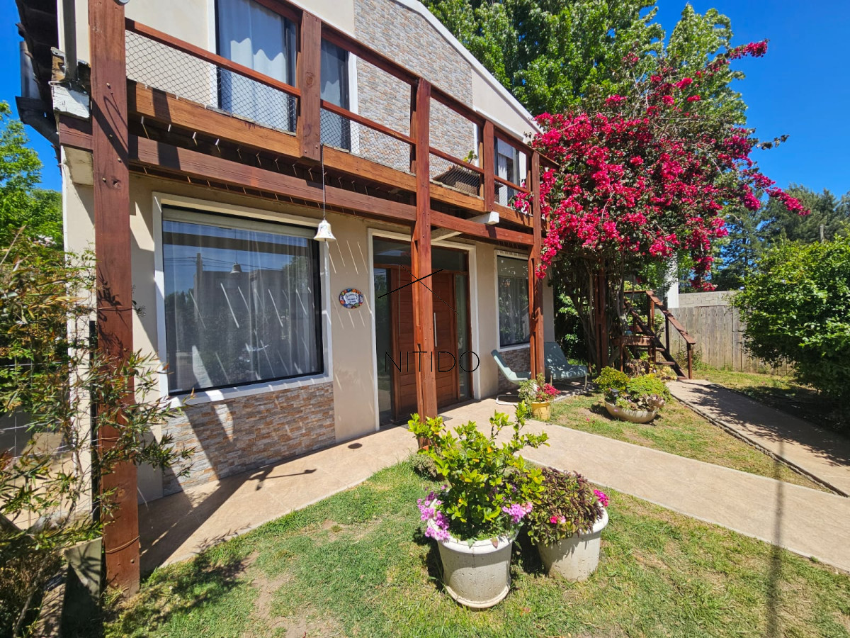 Casa ID.286 - CASA 5 DORMITORIOS EN LAUSANA 