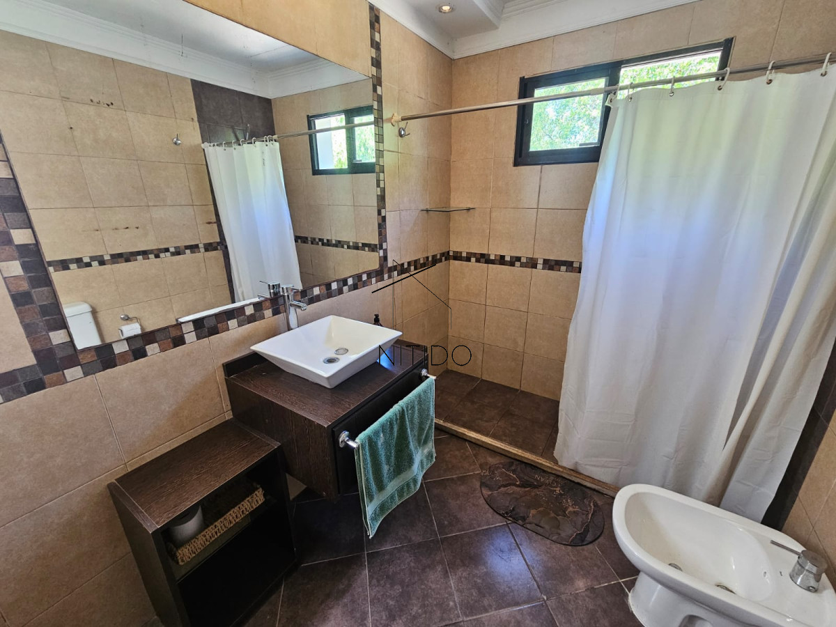 Casa ID.286 - CASA 5 DORMITORIOS EN LAUSANA 