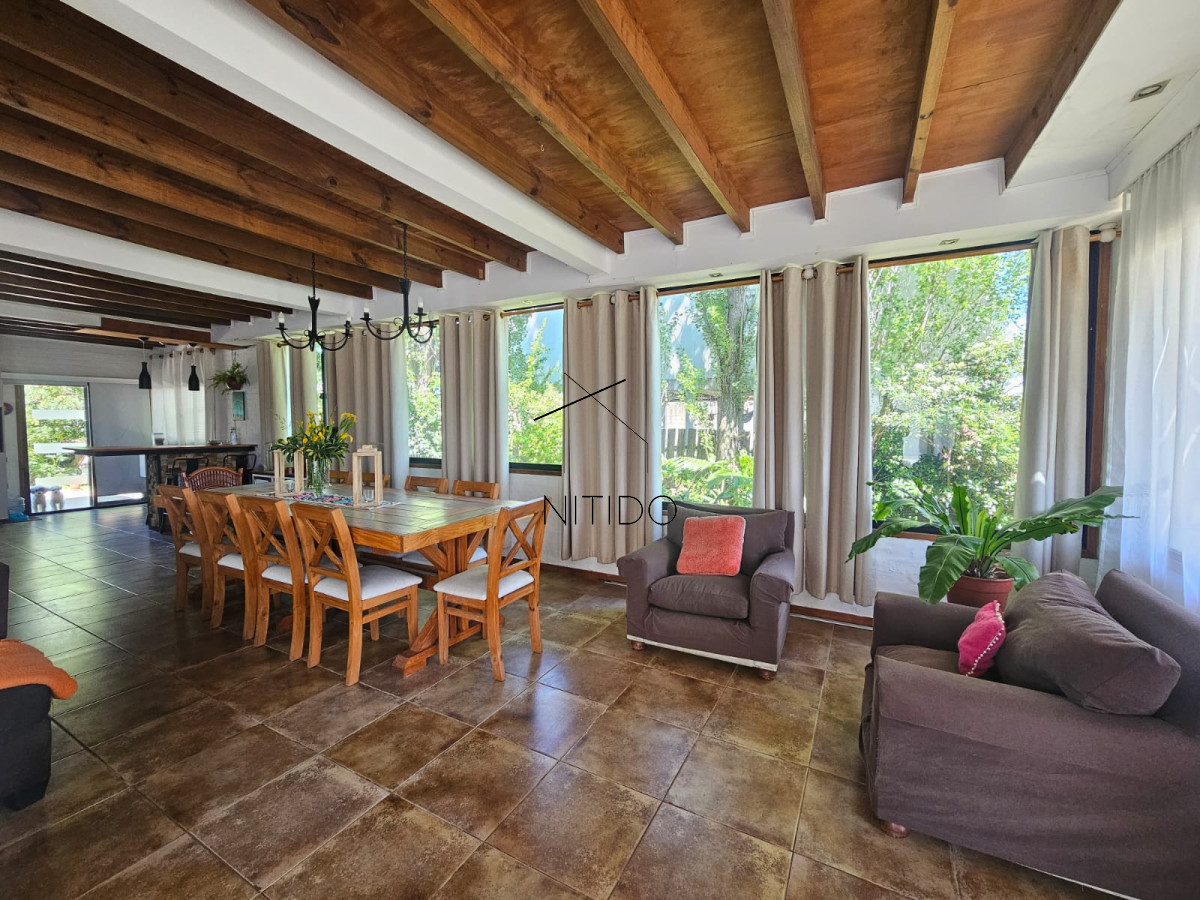 Casa ID.286 - CASA 5 DORMITORIOS EN LAUSANA 