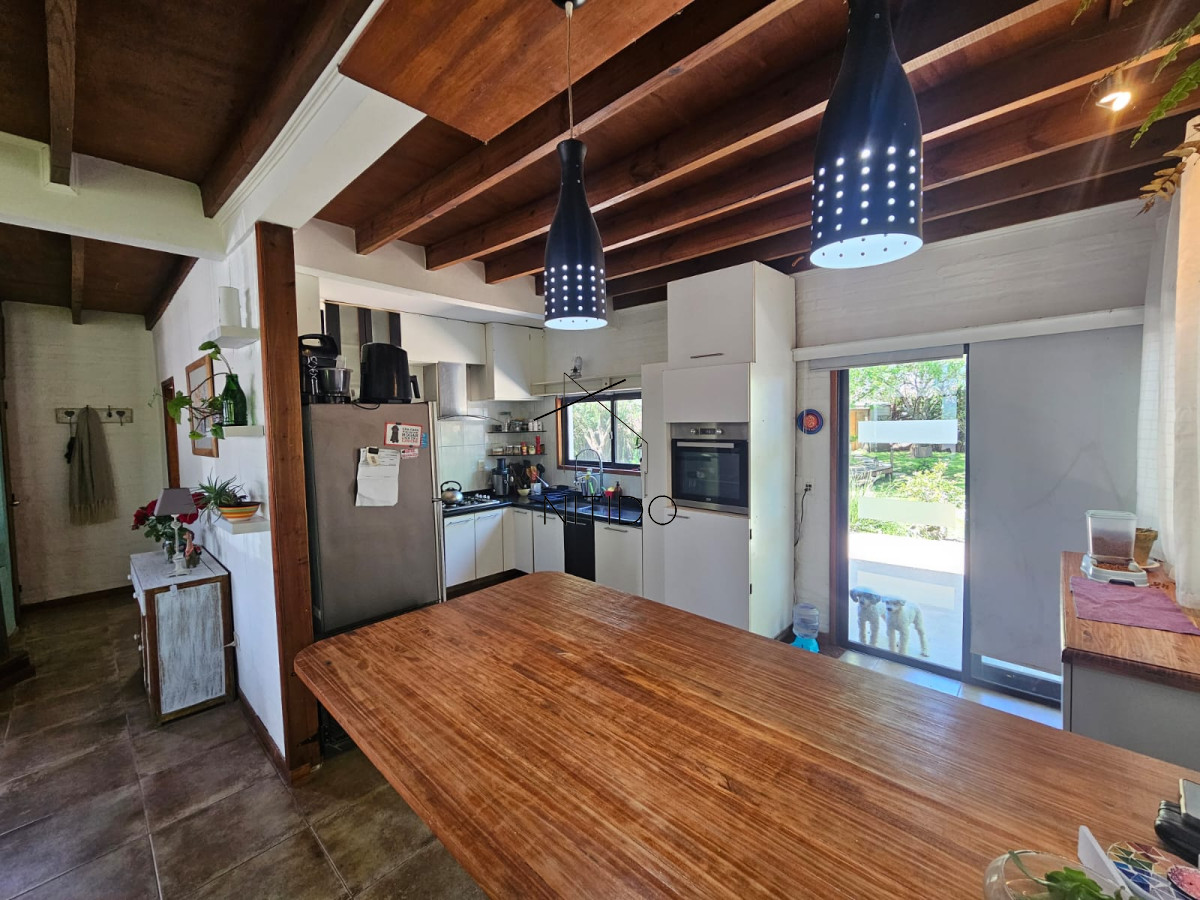 Casa ID.286 - CASA 5 DORMITORIOS EN LAUSANA 