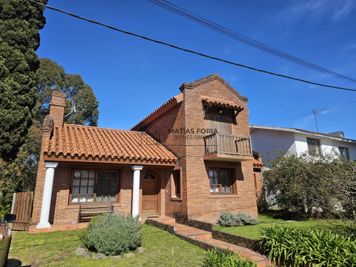 Casa ID.274 - Casa en venta - Playa Mansa, Parada 19 | California Park