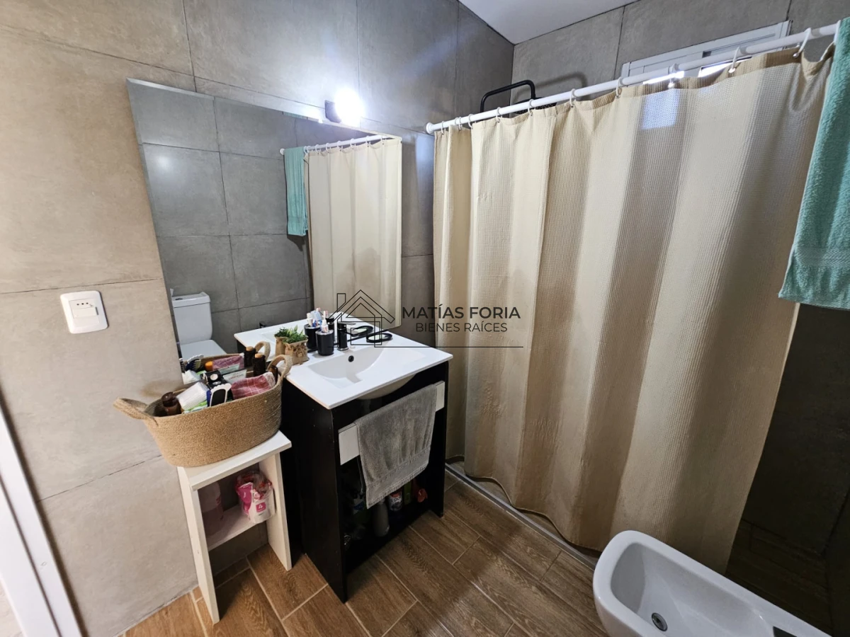 Casa ID.102 - CASA UN DORMITORIO EN VENTA 4H