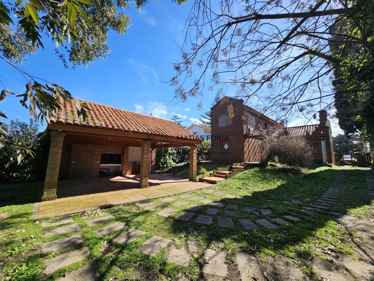 Casa ID.274 - Casa en venta - Playa Mansa, Parada 19 | California Park