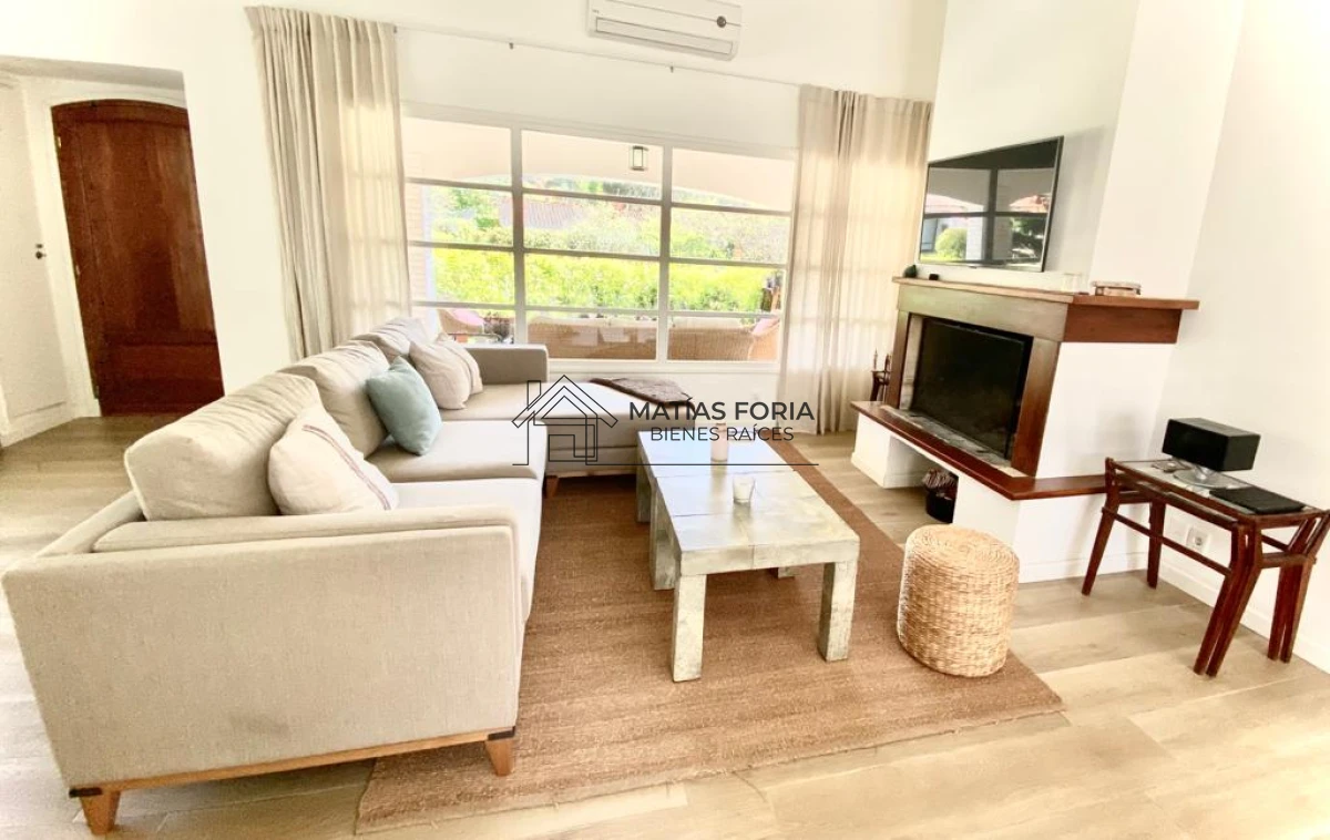 Casa ID.60 - Alquiler anual zona Roosevelt