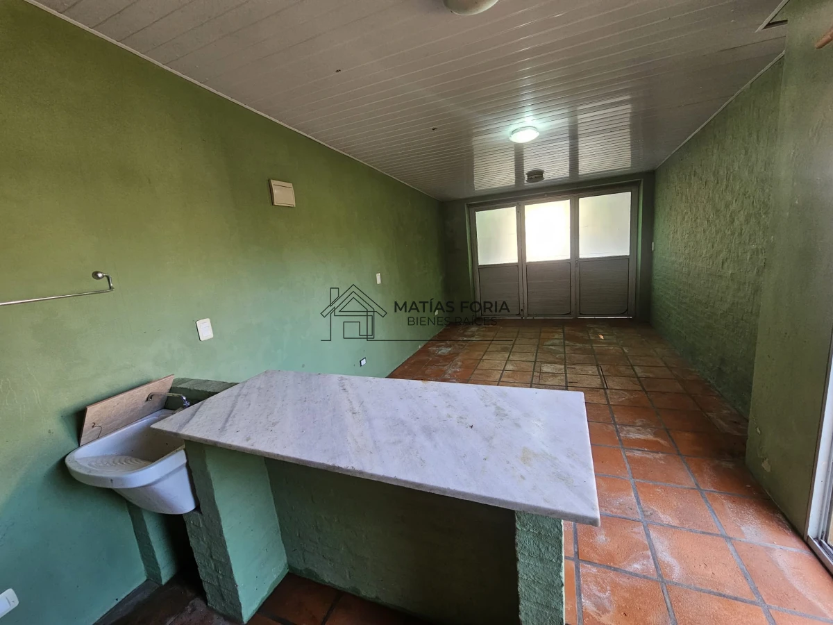 Casa ID.121 - CASA TRES DORMITORIOS EN VENTA - EL CORTIJO