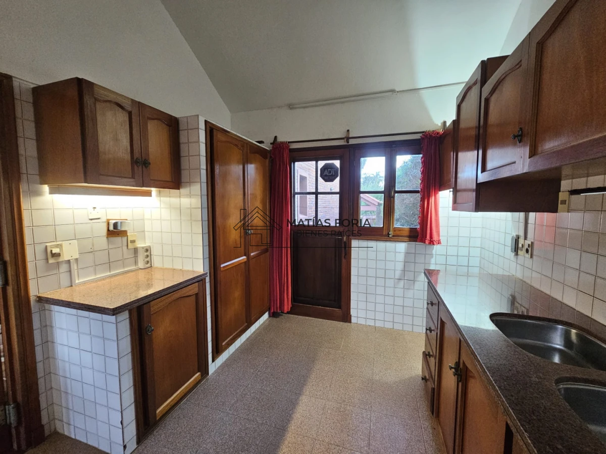 Casa ID.274 - Casa en venta - Playa Mansa, Parada 19 | California Park