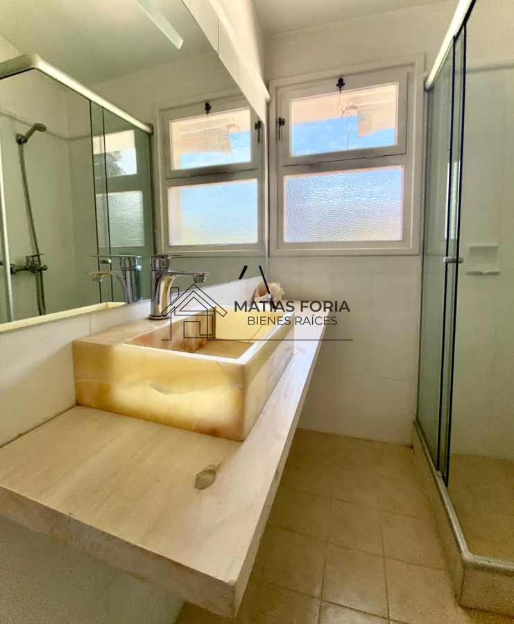 Casa ID.60 - Alquiler anual zona Roosevelt