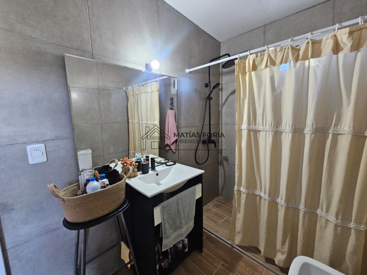 Casa ID.102 - CASA UN DORMITORIO EN VENTA 4H