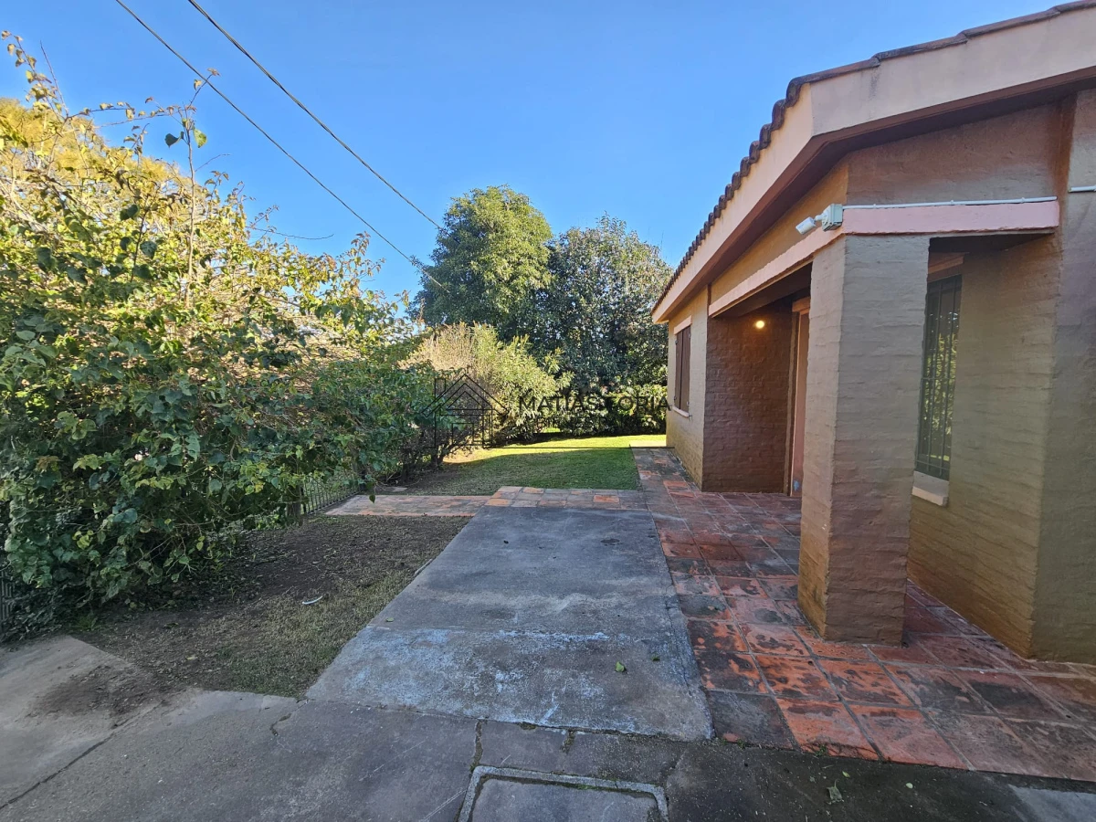 Casa ID.121 - CASA TRES DORMITORIOS EN VENTA - EL CORTIJO