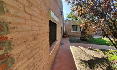 CASA TRES DORMITORIOS EN VENTA - MALDONADO
