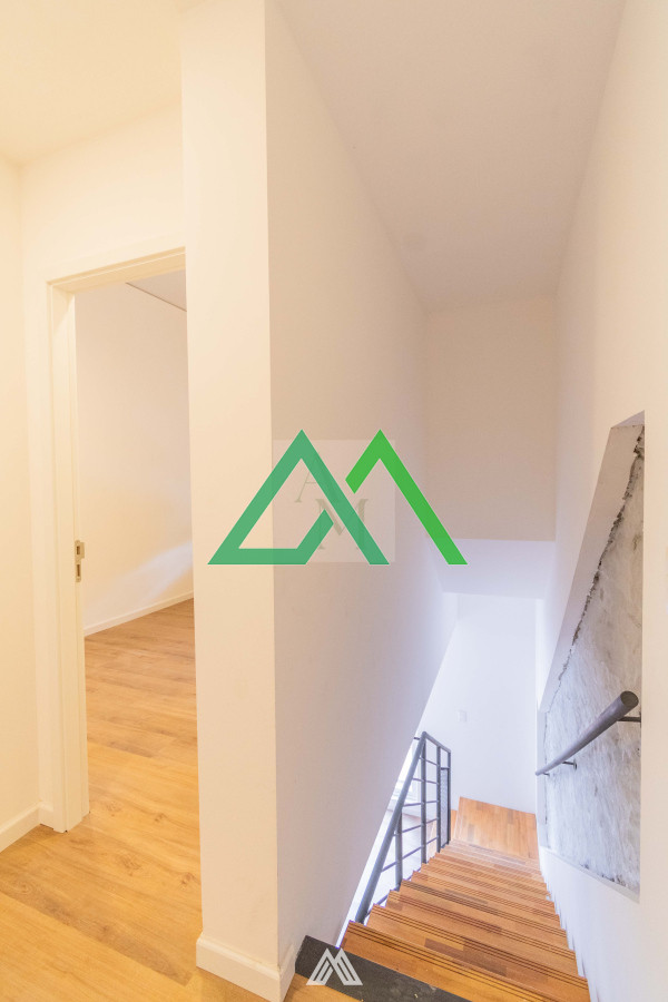 Apartamento ID.42 - Venta de duplex de dos dormitorios cerca de Tres Cruces a estrenar ANV 