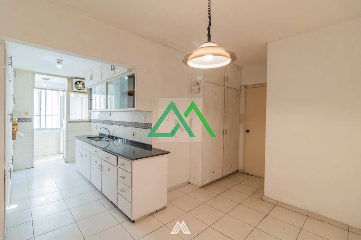 Apartamento ID.97 - Venta de espectacular planta sobre Bulevar España  y Benito Banco, edificio esquina, vista al mar.