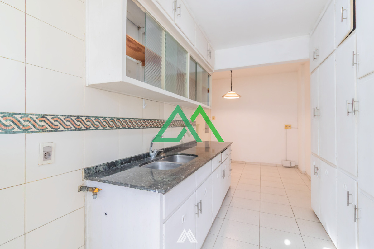Apartamento ID.97 - Venta de espectacular planta sobre Bulevar España  y Benito Banco, edificio esquina, vista al mar.
