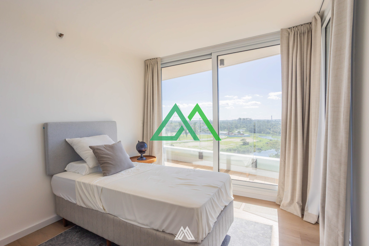 Apartamento ID.49 - Venta de apto de 3 dormitorios y doble garaje, en Carrasco Este