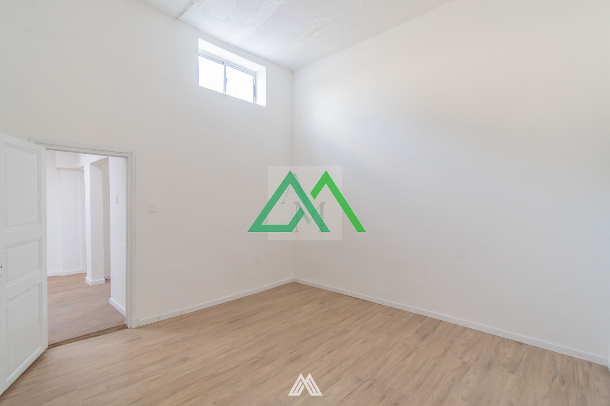 Apartamento ID.95 - Venta de apto de dos dormitorios por pasillo a metros de Montevideo Shoping