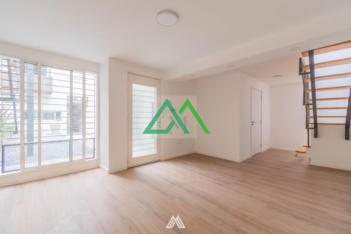Apartamento ID.44 - Venta de espectacular duplex de dos dormitorios en Tres Cruces ANV