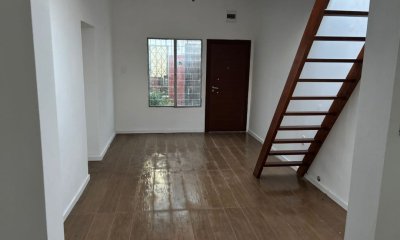 Venta de apto de dos dormitorios por pasillo a 500 metros de WTC