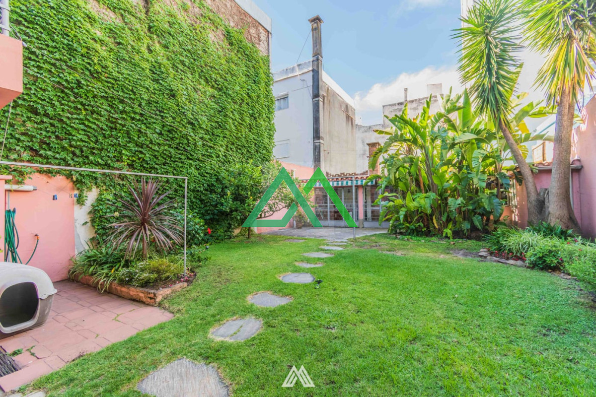 Casa ID.103 - Venta de casa en Pocitos con fondo verde, para entrar!!!