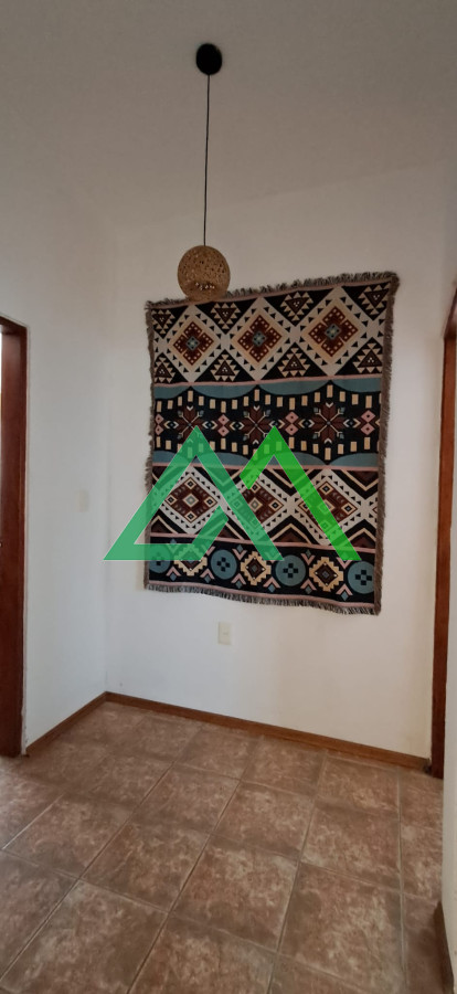 Casa ID.94 - VENTA DE CASA DE 3 DORMITORIOS con GRAN TERRENO 