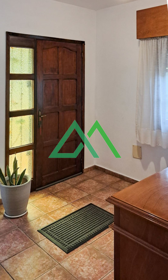 Casa ID.94 - VENTA DE CASA DE 3 DORMITORIOS + TERRENO  