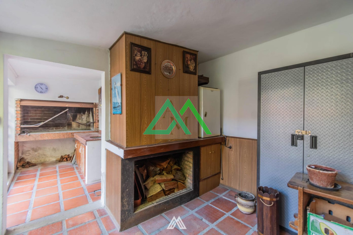 Casa ID.103 - Venta de casa en Pocitos con fondo verde, para entrar!!!