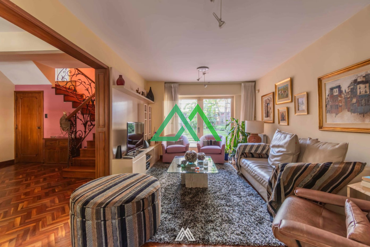 Casa ID.103 - Venta de casa en Pocitos con fondo verde, para entrar!!!