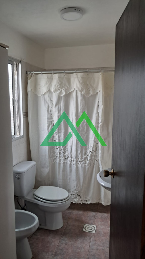 Casa ID.94 - VENTA DE CASA DE 3 DORMITORIOS + TERRENO  