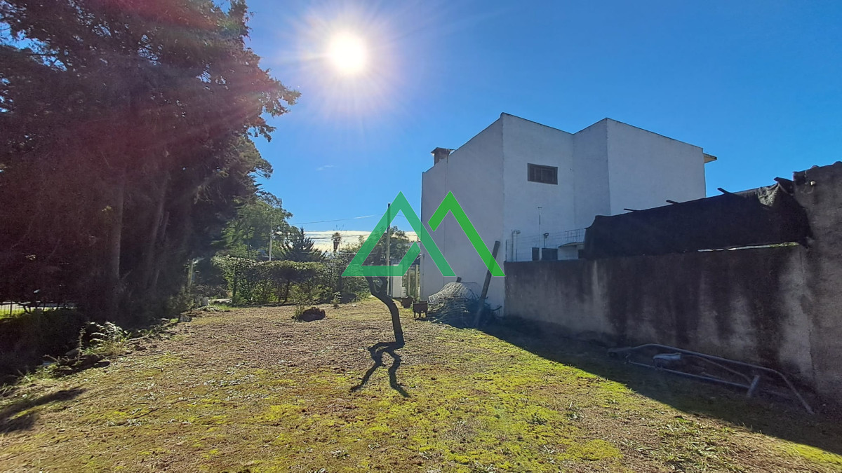 Casa ID.94 - VENTA DE CASA DE 3 DORMITORIOS con GRAN TERRENO 