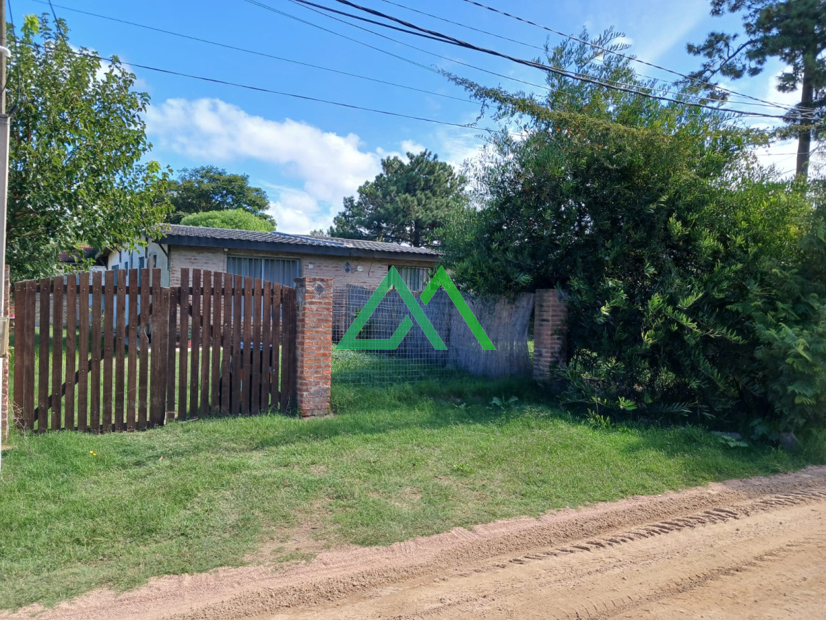 Casa ID.48 - Venta de dos casas gemelas con renta en El Pinar Sur