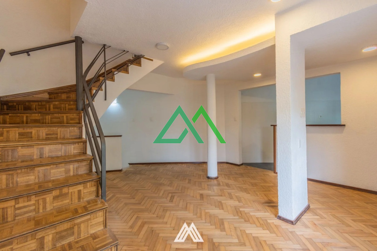 Casa ID.23 - Venta de PH , dos dormitorios, Garaje, play room, dos baños, terraza, excelente estado, rentada en U%S 38000