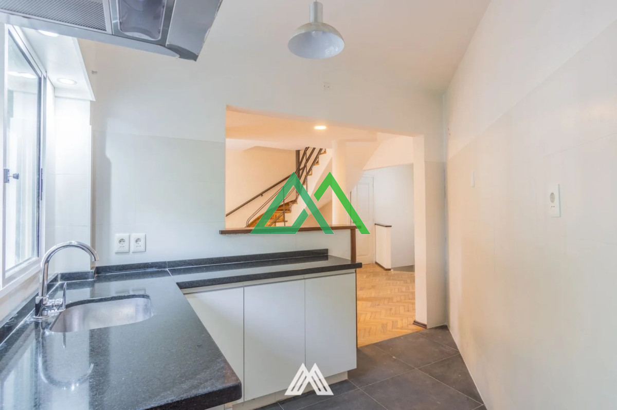 Casa ID.23 - Venta de PH , dos dormitorios, Garaje, play room, dos baños, terraza, excelente estado, rentada en U%S 38000