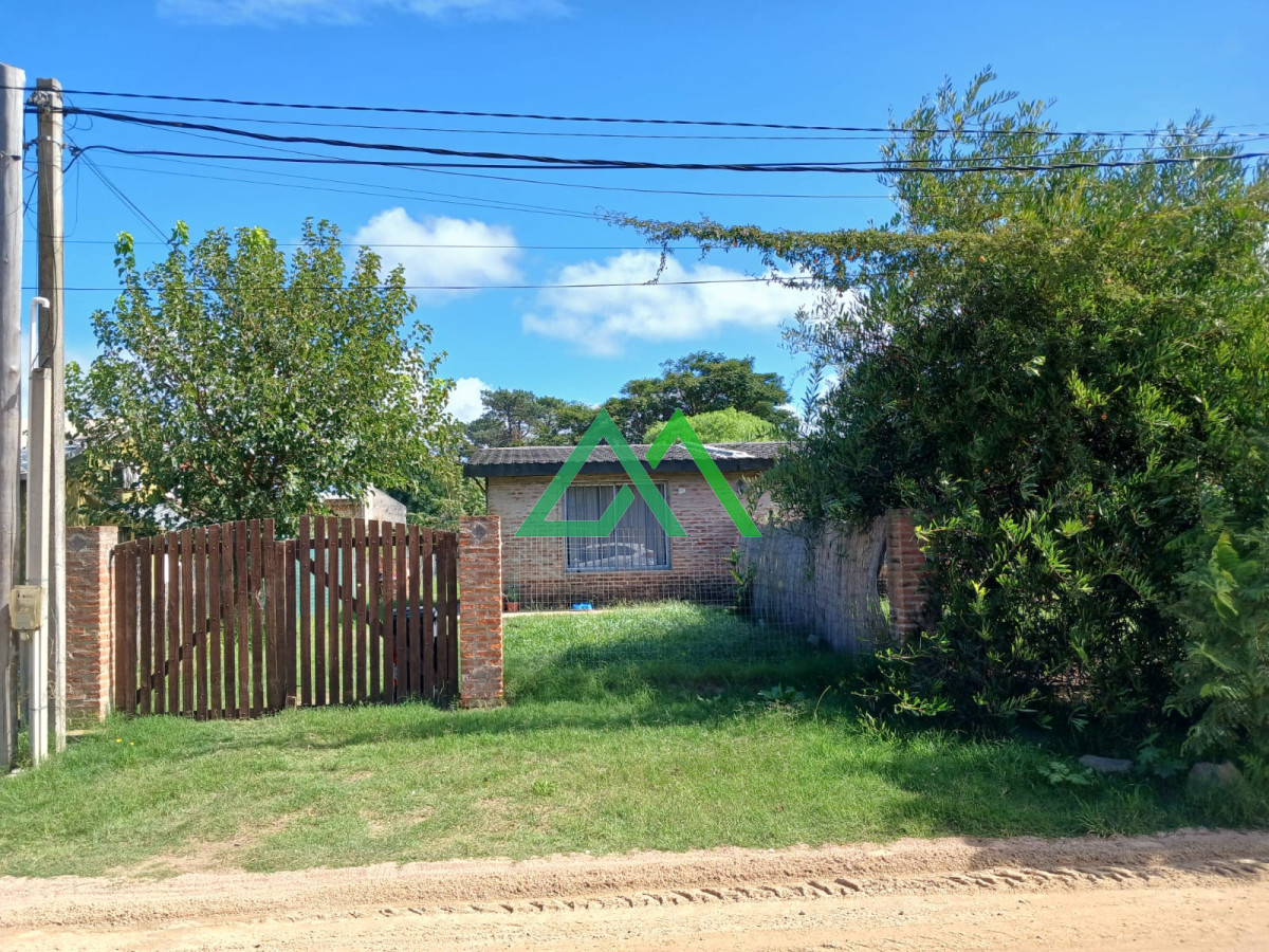 Casa ID.48 - Venta de dos casas gemelas con renta en El Pinar Sur