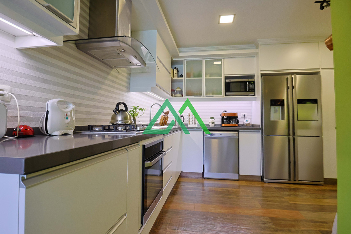 Casa ID.3 - Venta de espectacular casa padrón único, con gran fondo con piscina. Para entrar!!!!!!!!