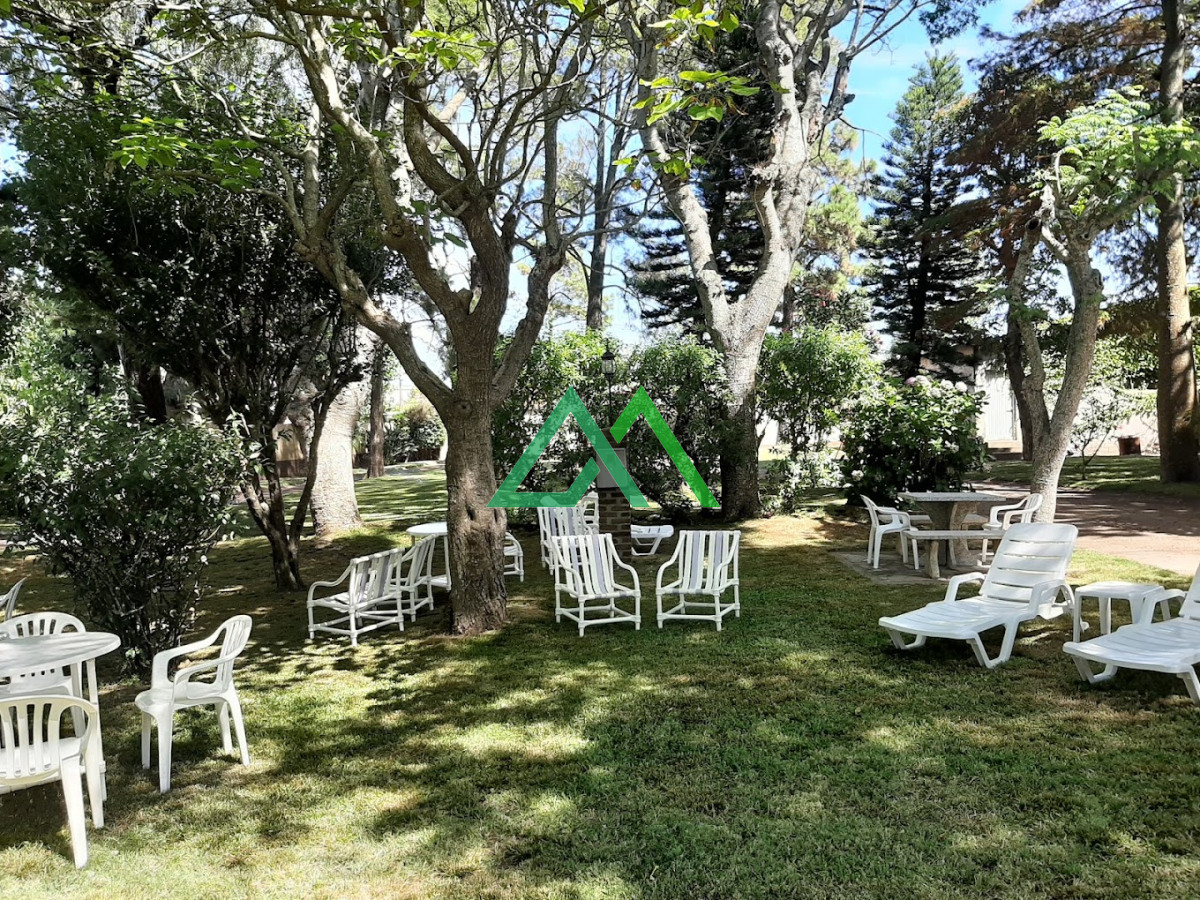Terreno ID.16 - Venta de excelente terreno a 100 metros del mar en Piriápolis en la paya mas concurrida             admite a ppisoos y sbsuea