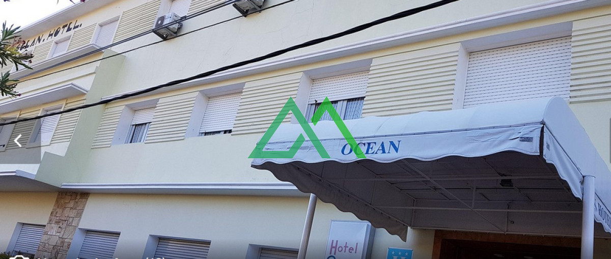 Hotel ID.19 - Venta de Hotel en Piriapolis a 120 metros de mar con exceente potencial!!!!
