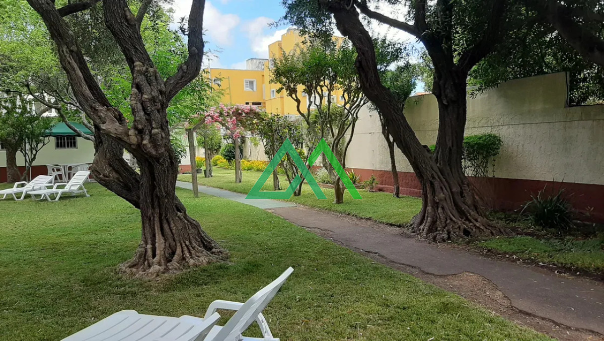 Hotel ID.19 - Venta de Hotel en Piriapolis a 120 metros de mar con exceente potencial!!!!