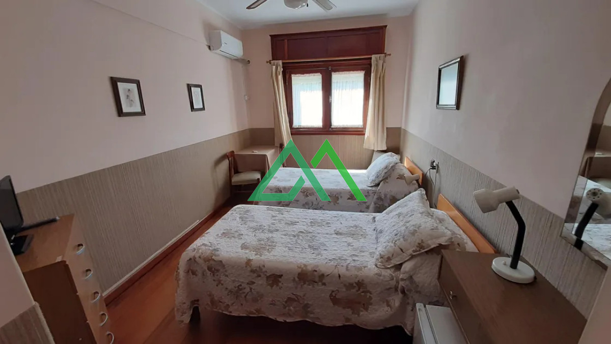 Hotel ID.19 - Venta de Hotel en Piriapolis a 120 metros de mar con exceente potencial!!!!