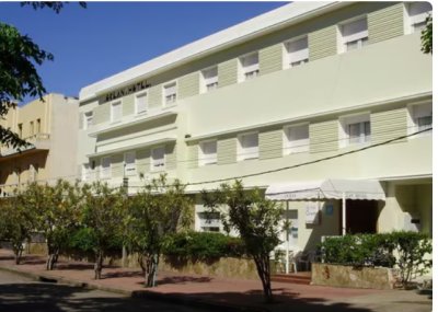 Venta de Hotel en Piriapolis a 120 metros de mar con exceente potencial!!!!