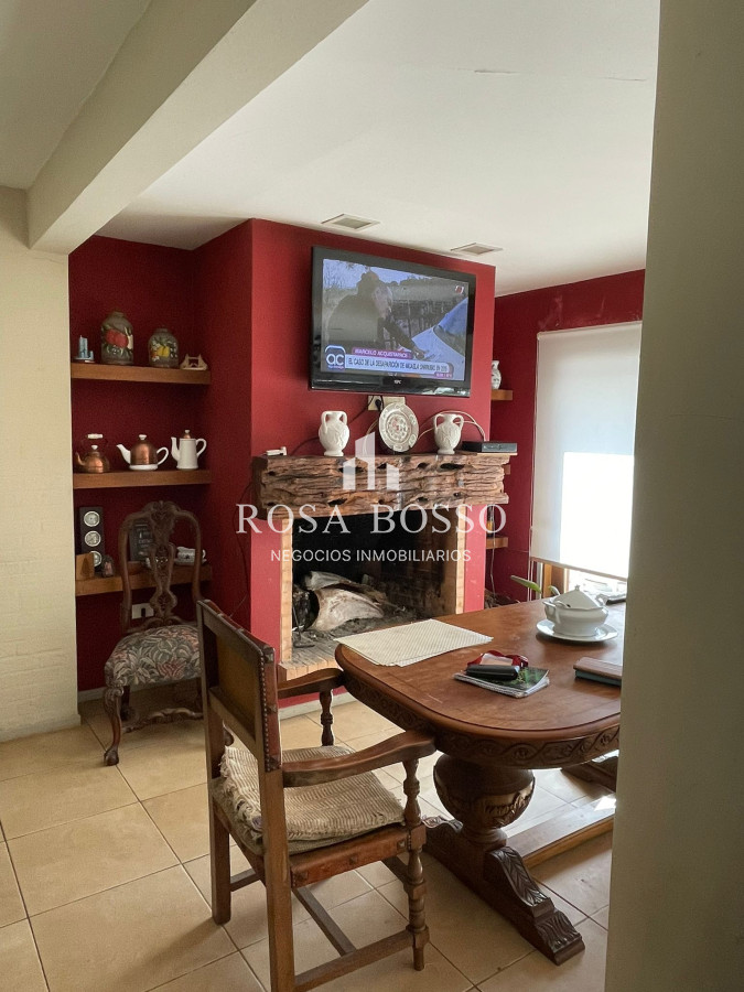 Apartamento ID.9728 - Casa Venta 5 dormitorios en Cantegril Punta del Este