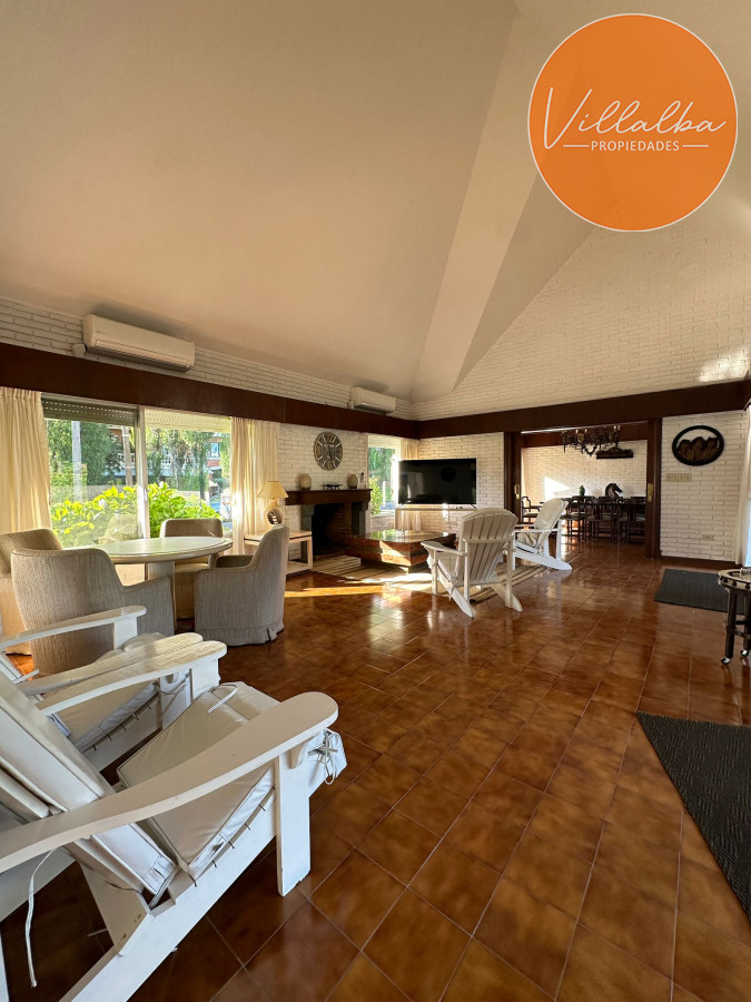 Apartamento ID.3597 - Csa en Venta en Punta del Este – Parada 9, Punta del Este
