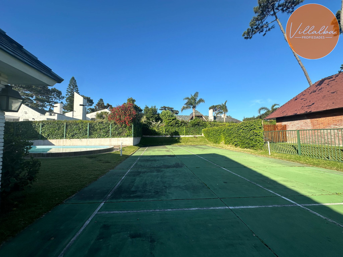 Apartamento ID.3597 - Csa en Venta en Punta del Este – Parada 9, Punta del Este
