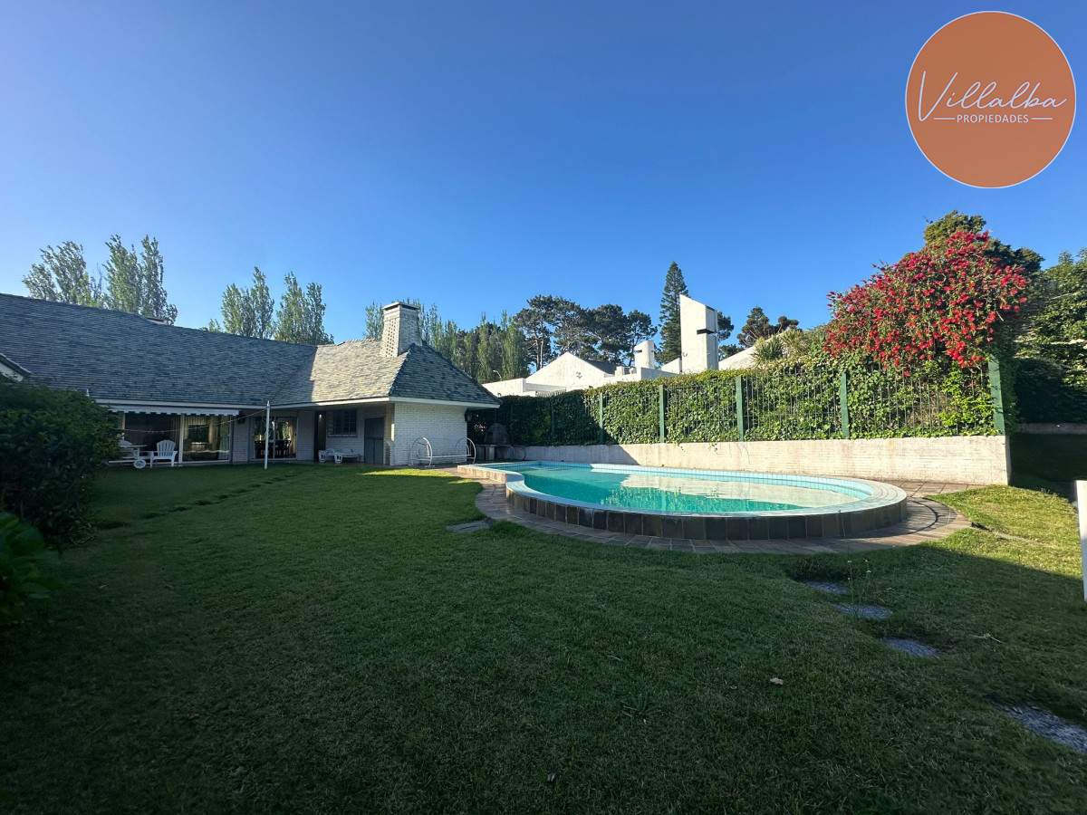 Apartamento ID.3597 - Csa en Venta en Punta del Este – Parada 9, Punta del Este