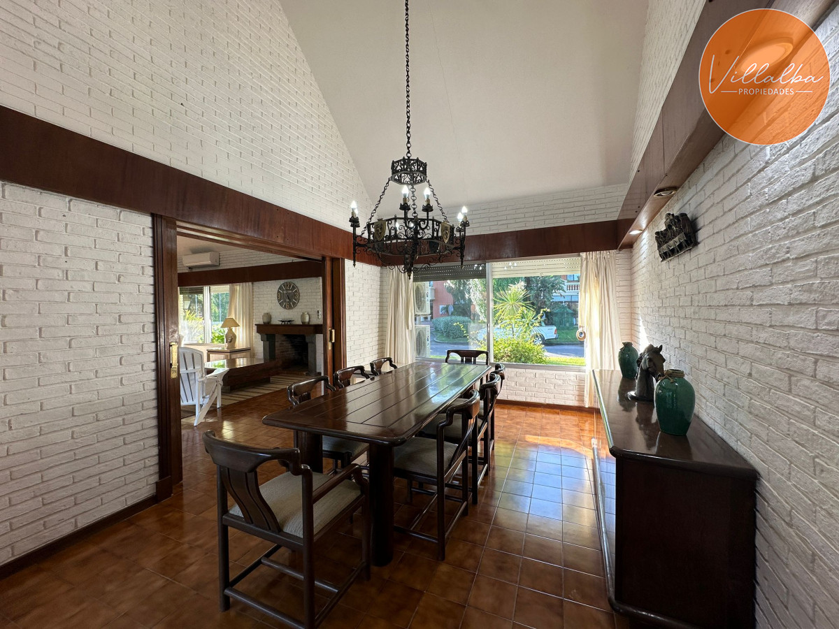 Apartamento ID.3597 - Csa en Venta en Punta del Este – Parada 9, Punta del Este
