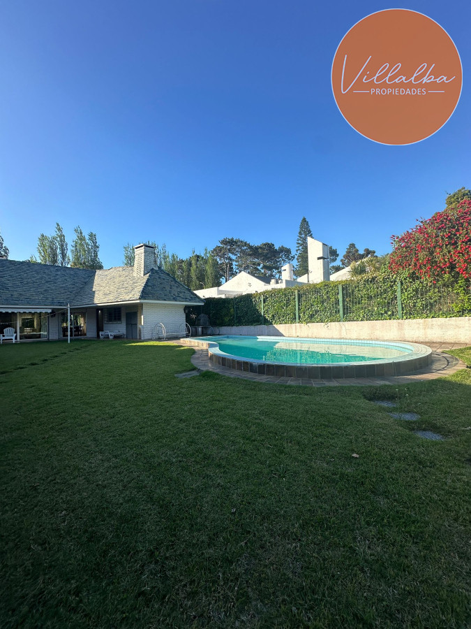Apartamento ID.3597 - Csa en Venta en Punta del Este – Parada 9, Punta del Este