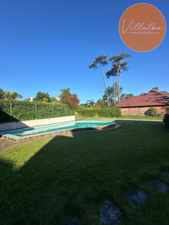 Apartamento ID.3597 - Csa en Venta en Punta del Este – Parada 9, Punta del Este