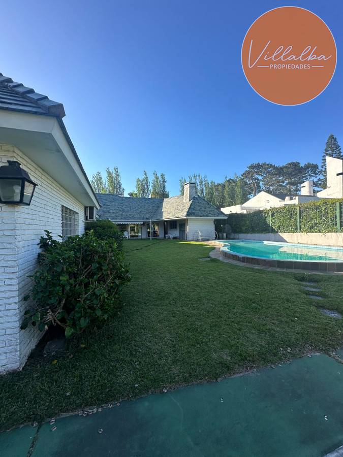 Apartamento ID.3597 - Csa en Venta en Punta del Este – Parada 9, Punta del Este