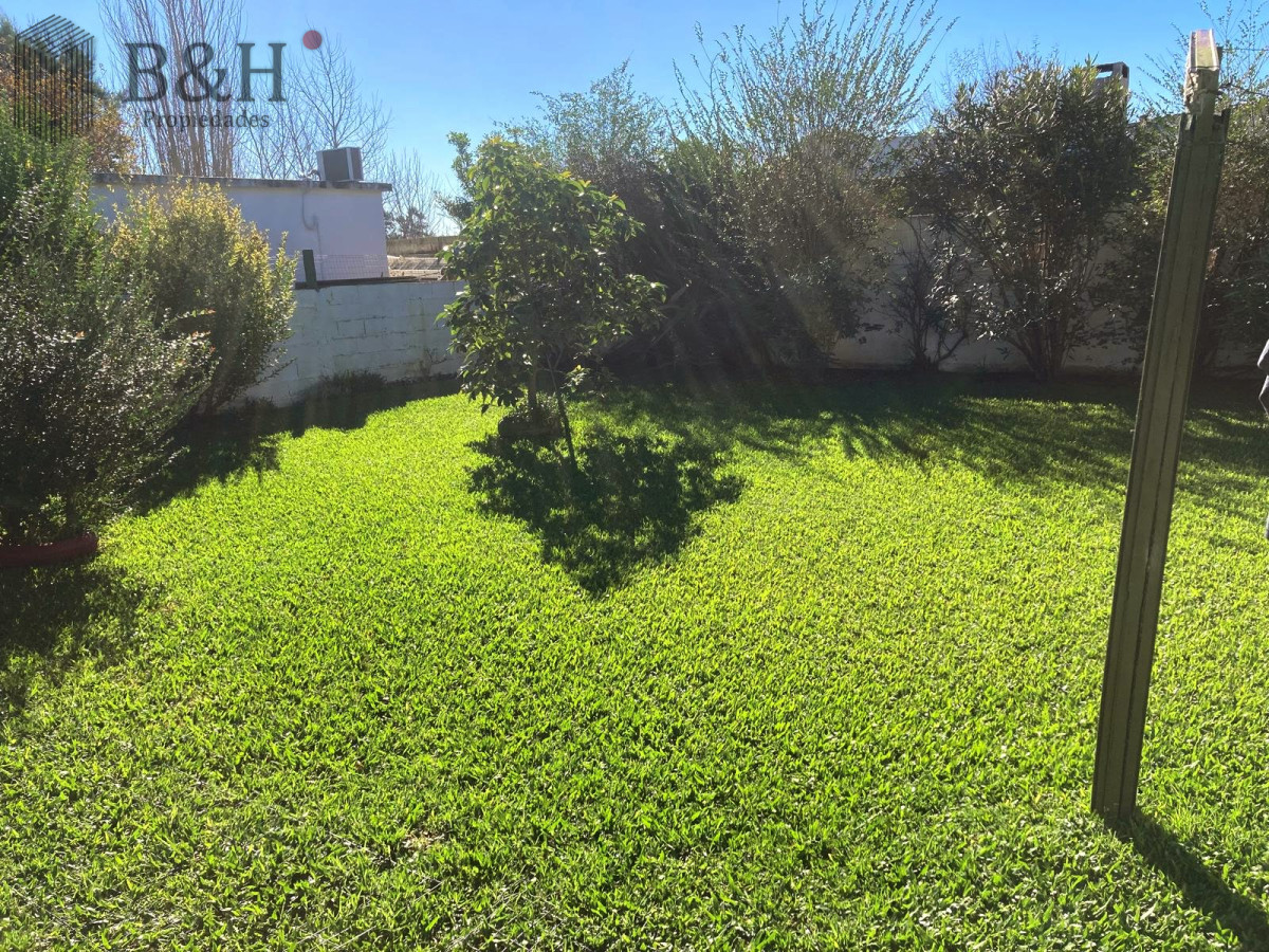 Casa ID.5647 - ¡Descubre Tu Nuevo Hogar en El Tesoro, Maldonado!